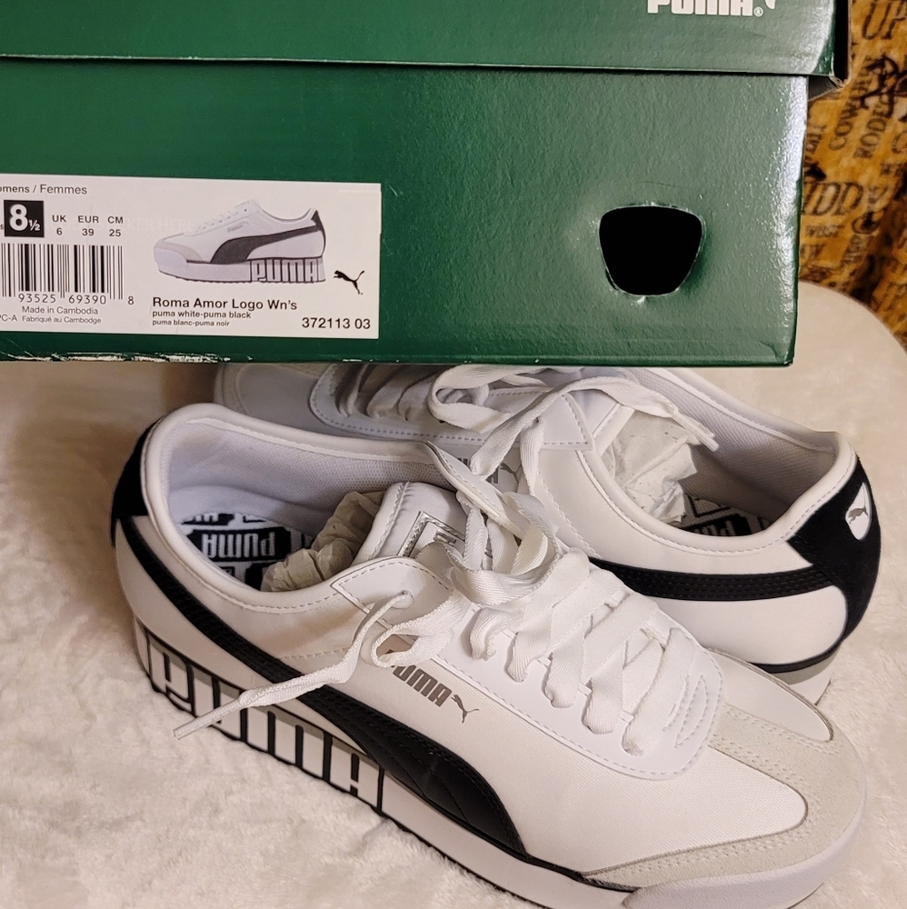 White and Black Puma